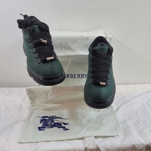 Burberry Green Sneakers with Black Laces